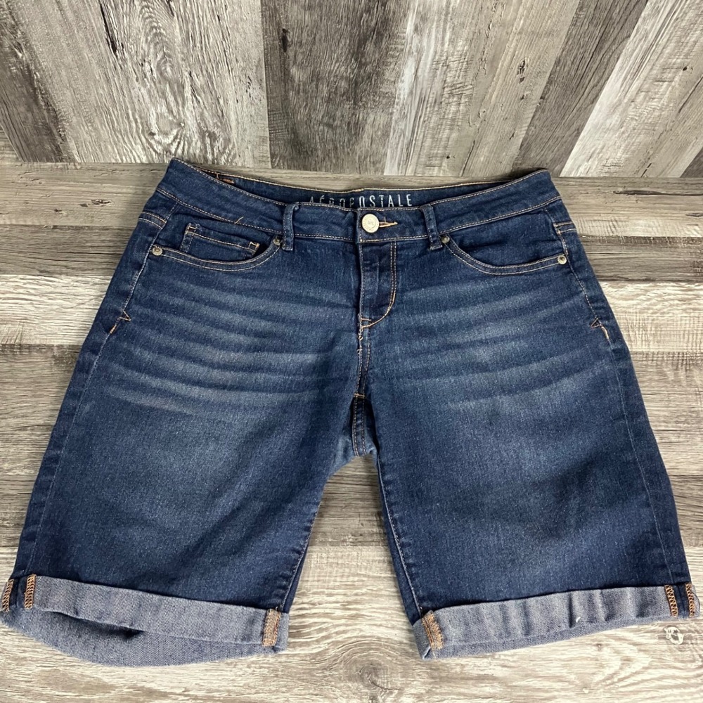 Aeropostale Womens Dark Wash Denim Bermuda Shorts Cuffed Mid Rise Size 6 Stretch